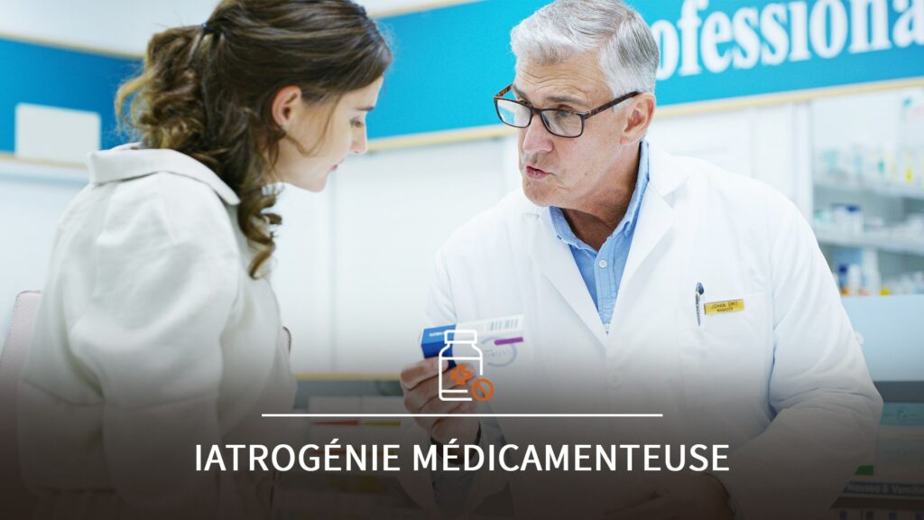 Pharmacien une boite de médicaments à la main, et échangeant avec une patiente, dans un environnement officinal, mettant l’accent sur la sécurité du traitement médicamenteux.