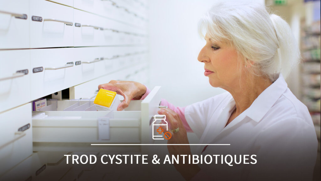 Pharmacienne cherchant des antibiotiques pour une TROD cystite en officine pour un patient.