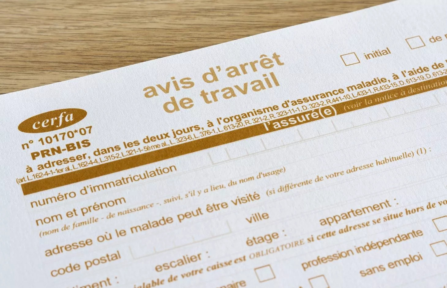 Formulaire CERFA d’arrêt de travail avec mentions administratives et zones à compléter